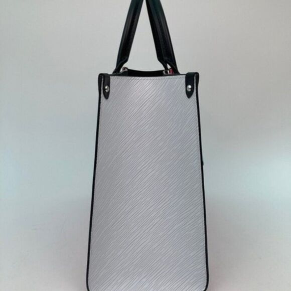 Louis Vuitton Epi Onthego MM in Grenade White Tote Shoulder Handbag - Picture 4 of 13
